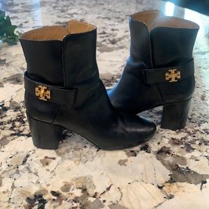 Tory Burch size 7 1/2 ankle boots